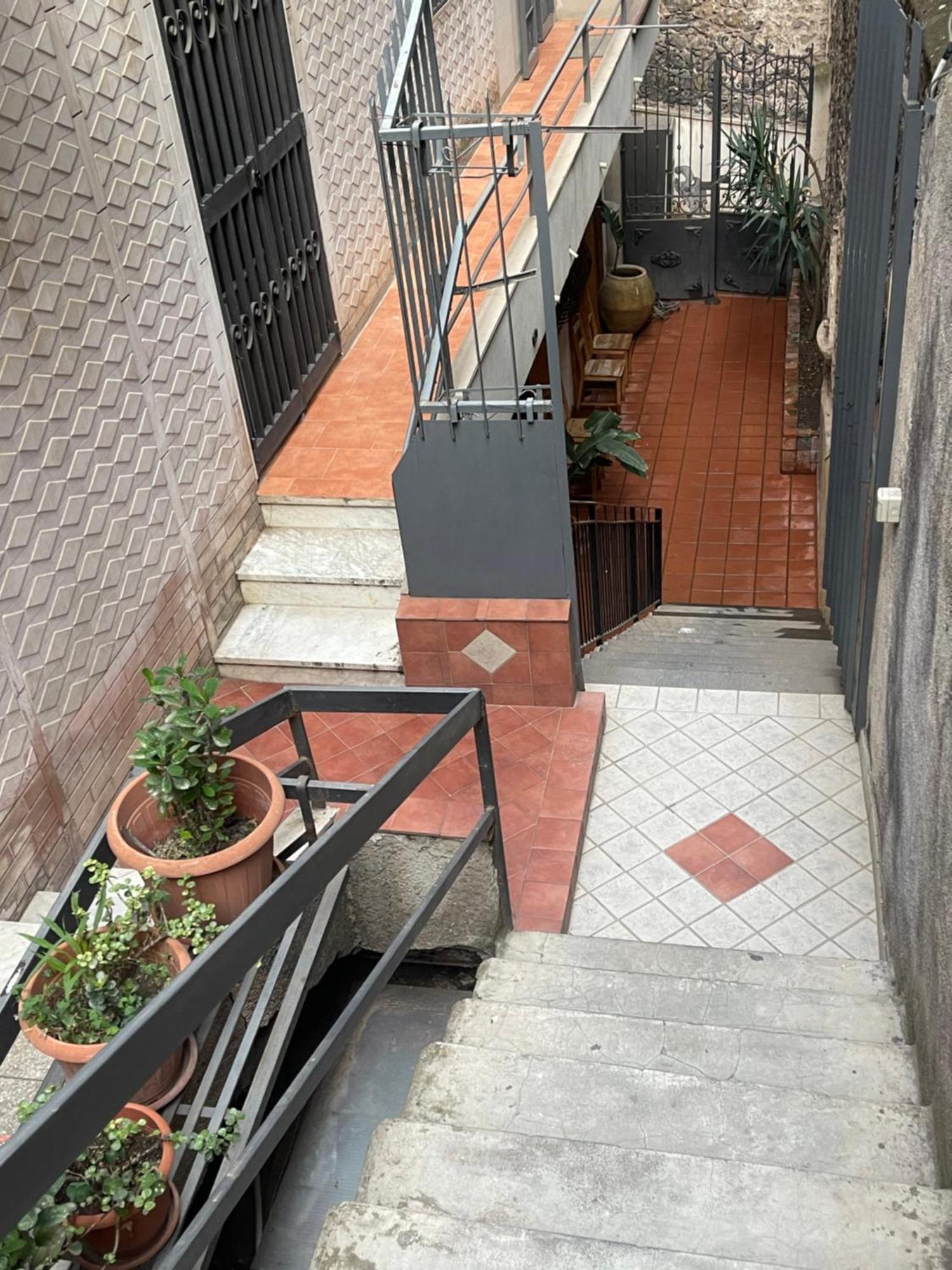 Cortile Corsica 13 Apartman Catania Kültér fotó